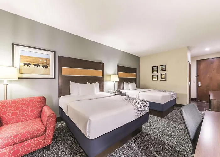 La Quinta Inn & Suites by Wyndham Tulsa - Catoosa