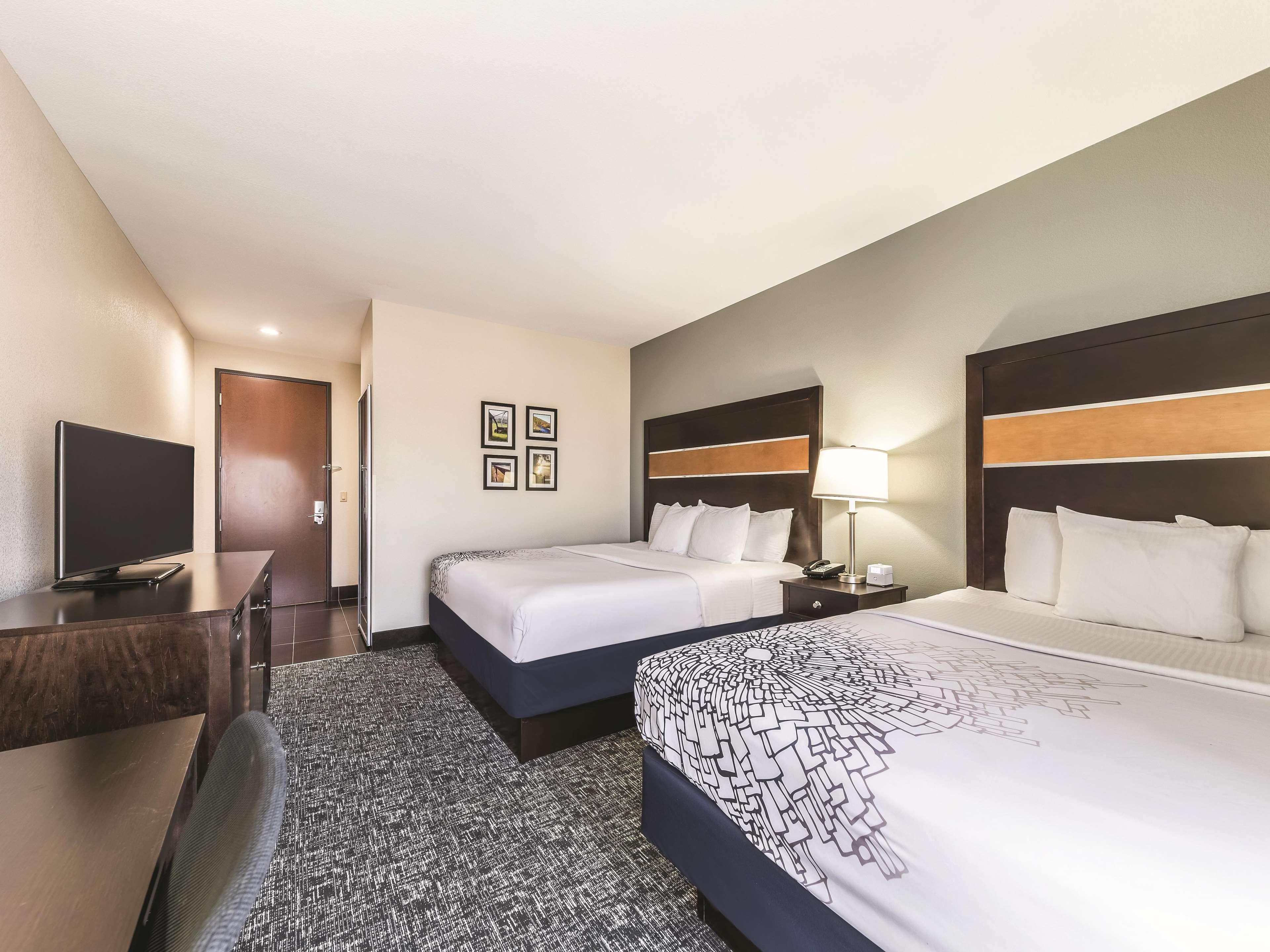 La Quinta By Wyndham Tulsa -