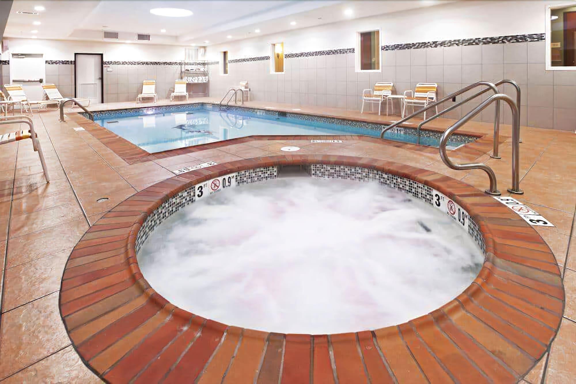La Quinta By Wyndham Tulsa - Hotel Catoosa
