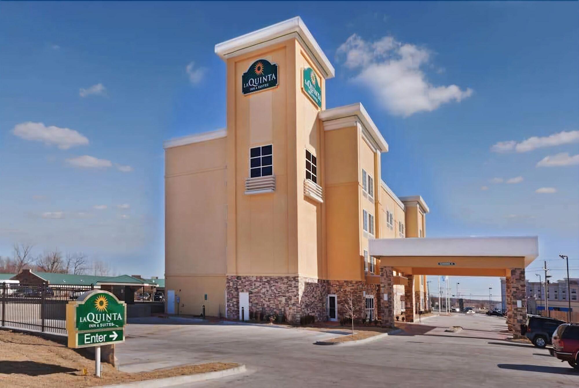 La Quinta By Wyndham Tulsa -