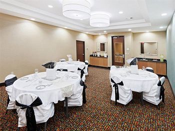 Hotel La Quinta By Wyndham Tulsa -